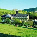 ホテル Sauerland Alpin