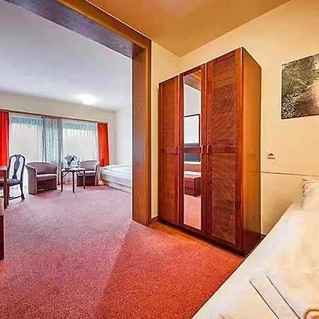 Sauerland Alpin Otel